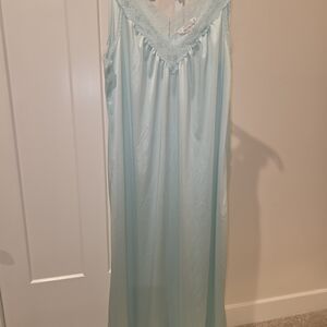 Vanity Fair Soft Blue Lace Chemise